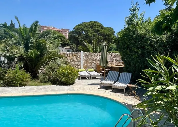 Villa Fruitier, Sunny Pool Villa Near The Sea & Beach, Domaine L'Oiseau Bleu Вилла Сент-Максим