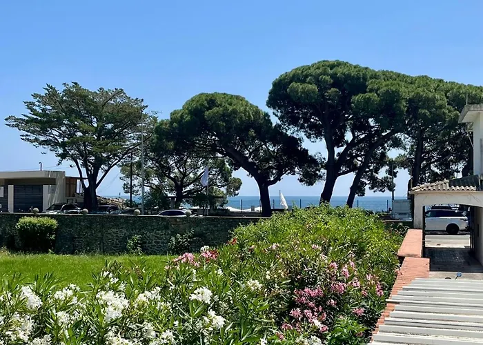 Villa Fruitier, Sunny Pool Villa Near The Sea & Beach, Domaine L'Oiseau Bleu Вилла *