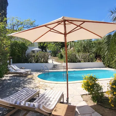 Villa Maison Fruitier With Pool At 15m From The In Sainte-Maxime