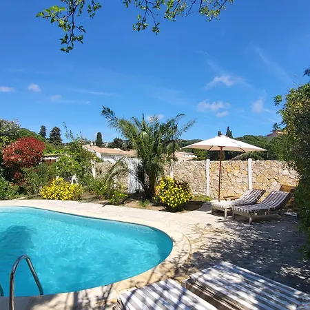 Maison Fruitier With Pool At 15m From The In Villa Sainte-Maxime