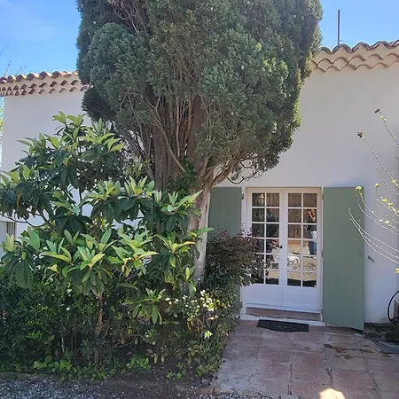 Maison Fruitier With Pool At 15m From The In Sainte-Maxime