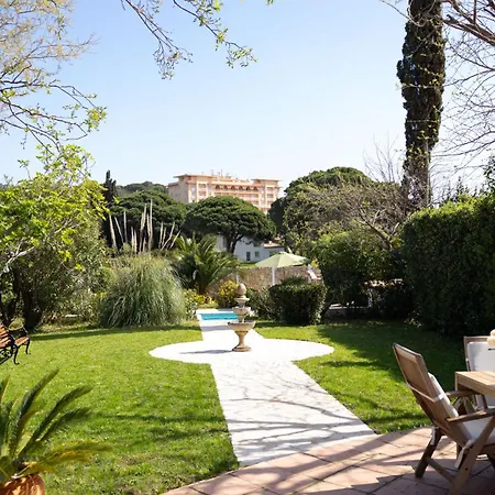 Maison Fruitier With Pool At 15m From The In Villa Sainte-Maxime