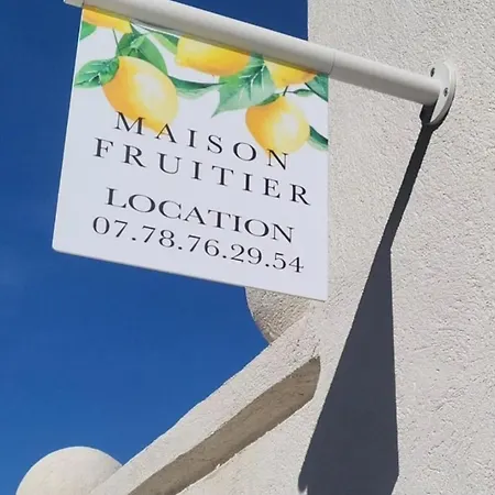 Fruitier, Sunny Pool Near The Sea & Beach, Domaine L'oiseau Bleu *