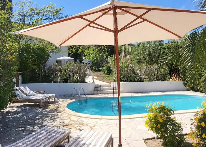 Villa Villa Fruitier, Sunny Pool Villa Near The Sea & Beach, Domaine L'Oiseau Bleu Sainte-Maxime