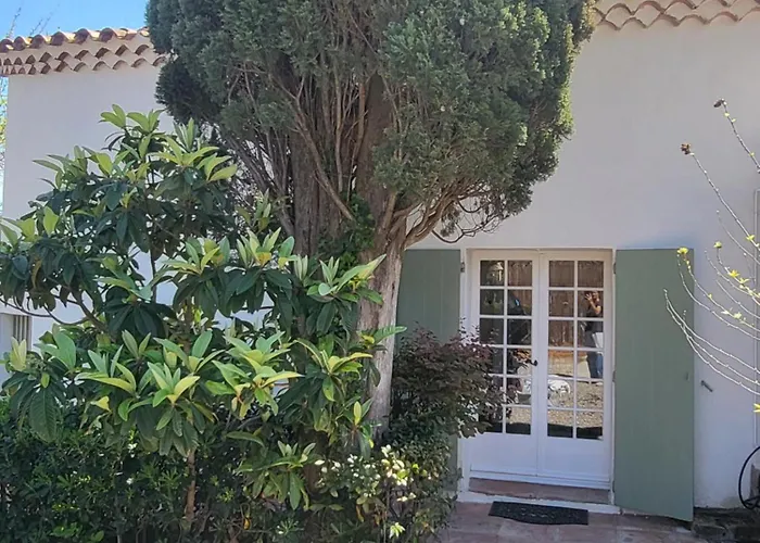 Villa Fruitier, Sunny Pool Villa Near The Sea & Beach, Domaine L'Oiseau Bleu סן-מקסים